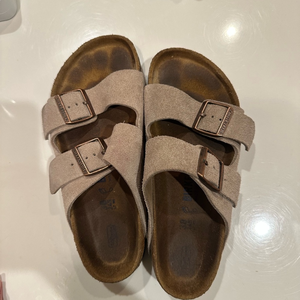 Birkenstock Arizona Slides Womens Size 38 Taupe Leather Soft Footbed Tan